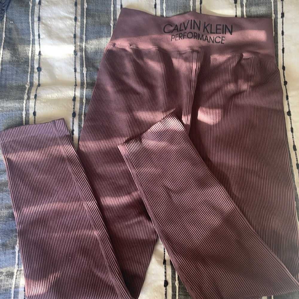 Calvin Klein ribbed performance leggings